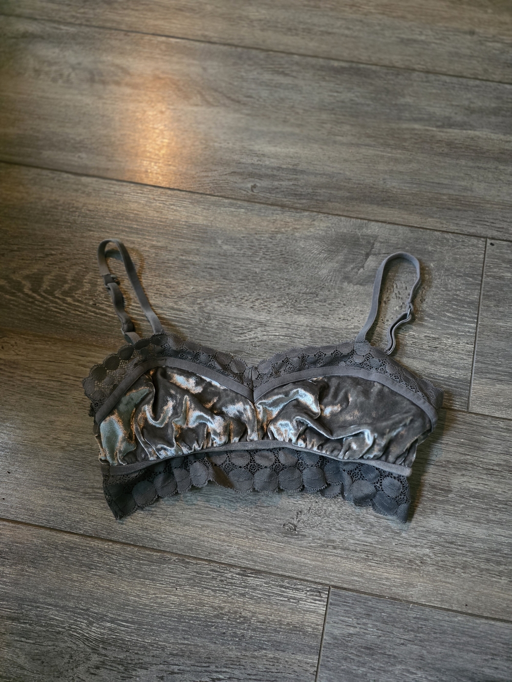 🛍3/$33 Aerie Velvet Lace Bralette - Gray
